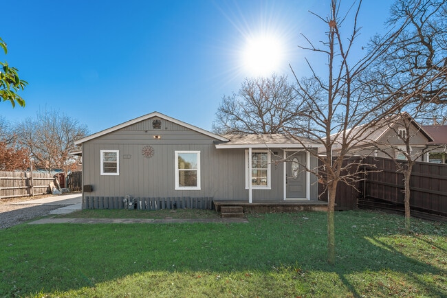 Foto del edificio - 303 W Broad St