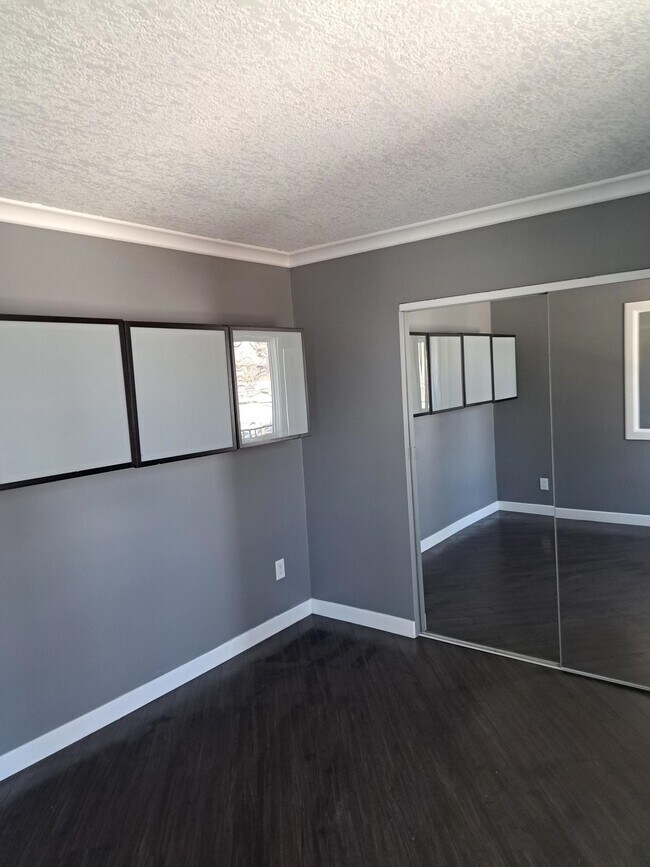 Photo du bâtiment - 1 Bed 1 Bath Unit in Calgary, AB