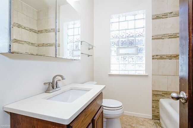 Foto del edificio - 3 br, 1 bath House - 9353 South Loomis Street