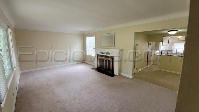 Foto del edificio - 3601 Center Point Rd NE