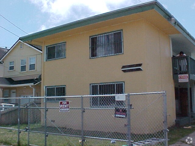 Foto del edificio - 243 First