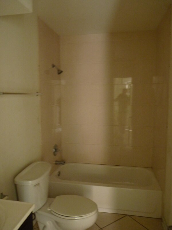 Foto del edificio - 8506 Valor Dr