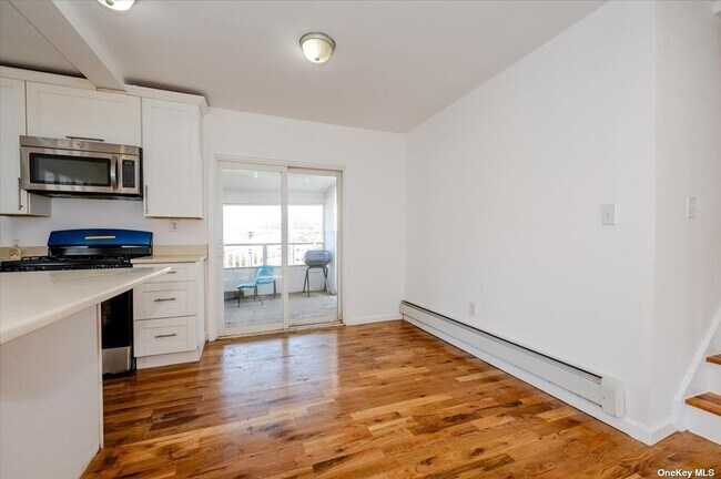 Foto del edificio - 214 Beach 3rd St