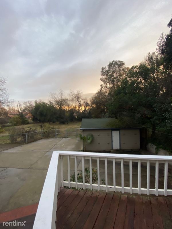 Foto del edificio - 4 br, 2 bath House - 2030 Moreing Rd