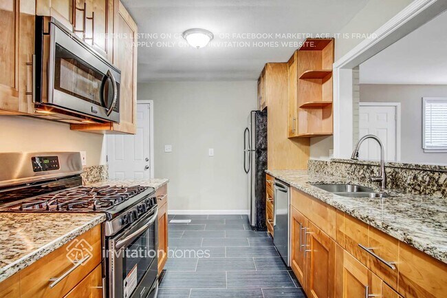 Foto del edificio - 2407 Cresta Dr