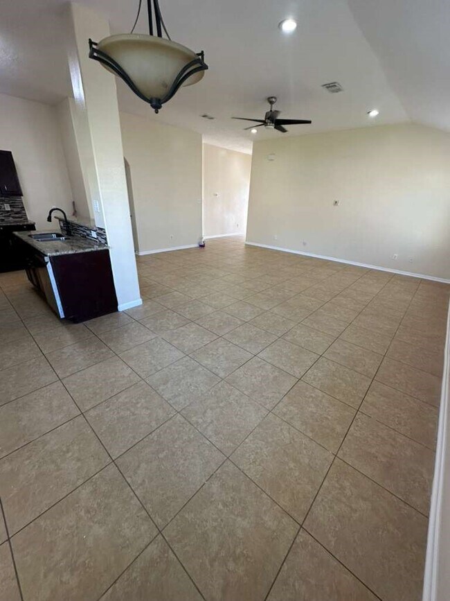 Foto del edificio - 5718 Straight Way