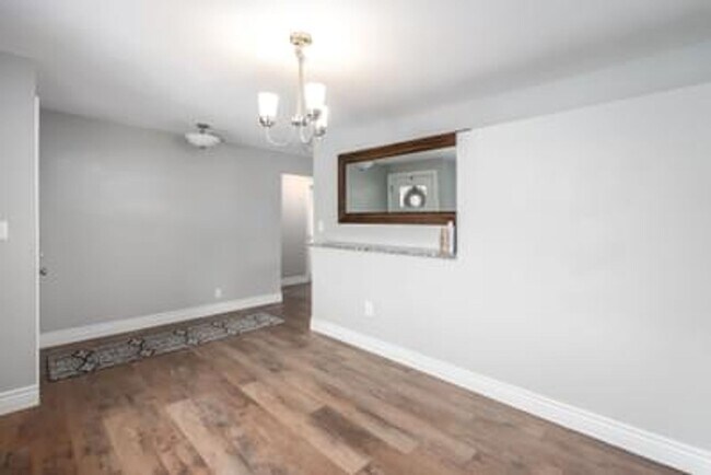 Foto del edificio - Large Home In NE Wichita -  Close to NE YMCA