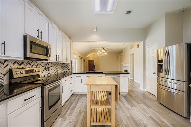 Building Photo - 5452 Buckskin Dr