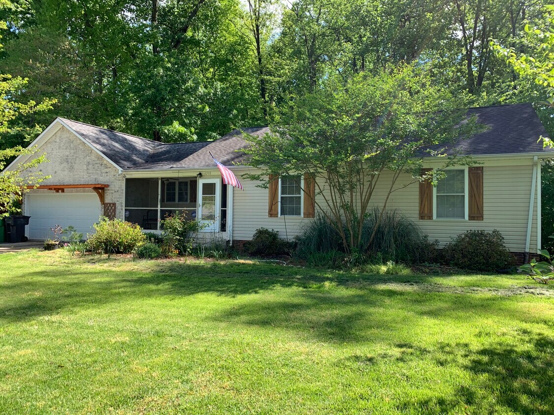 6208 Donna Dr, Charlotte, NC 28213 House Rental in Charlotte, NC