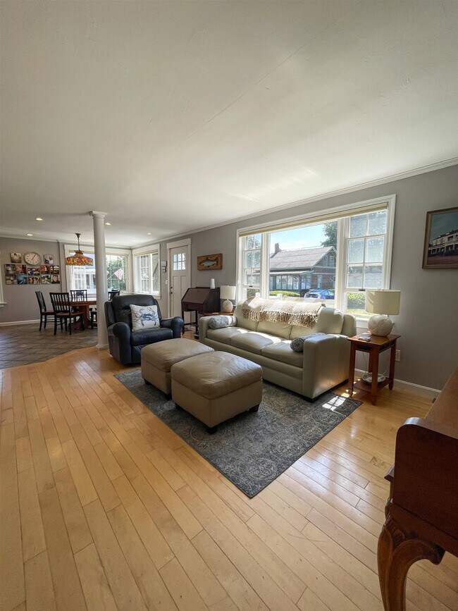 29 Emerald Ave, Hampton, NH 03842 House for Rent in Hampton, NH