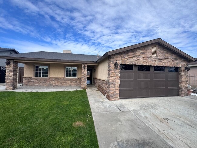 Foto del edificio - Available Now!