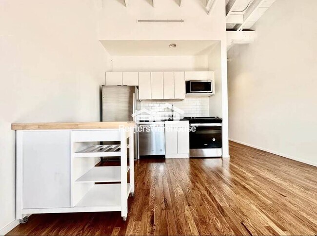 Foto del edificio - 112 SE 4th St