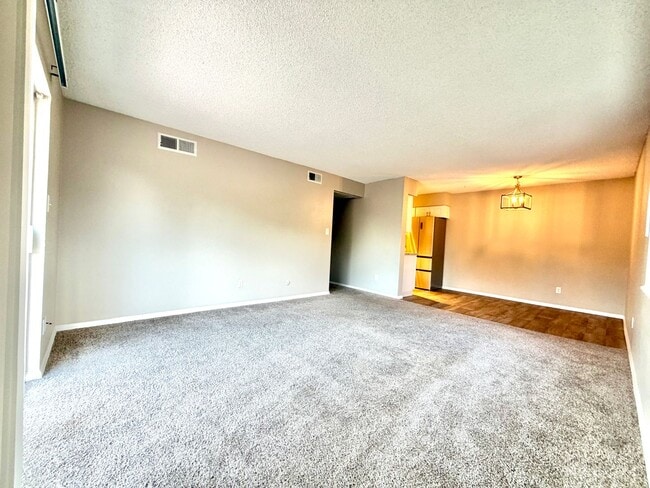 Building Photo - Quiet & Private Condo Retreat in the Heart...