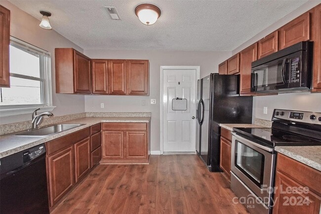 Building Photo - 11530 Vista Haven Dr