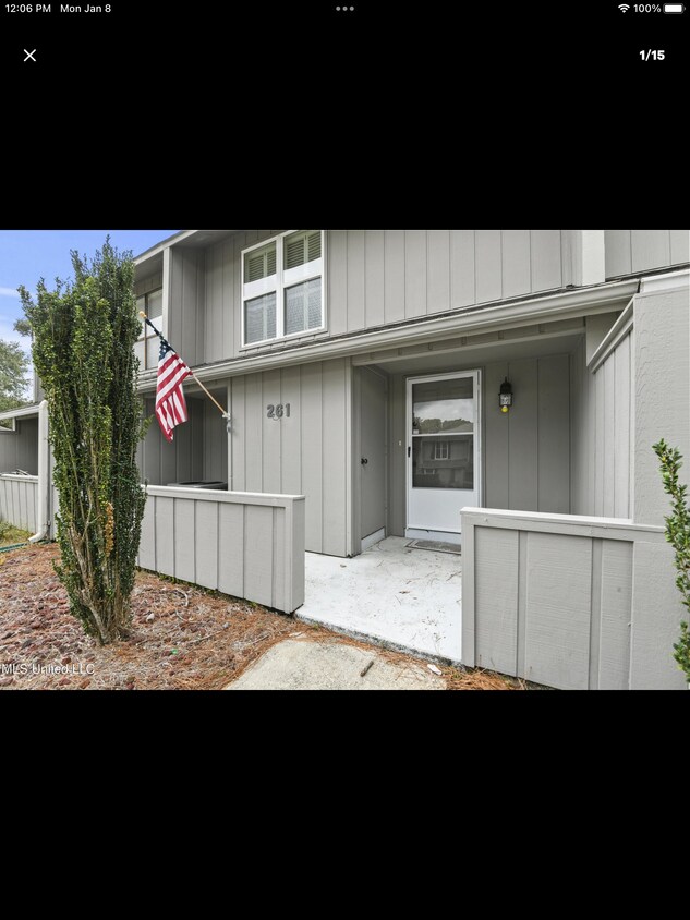 261 Highpoint Dr, Diamondhead, MS 39525 Townhome Rentals in