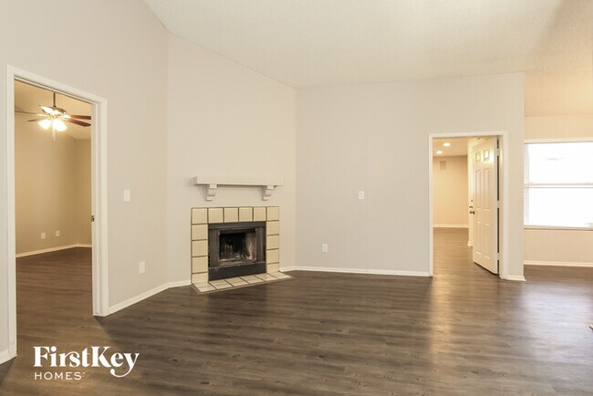 Building Photo - 13269 N 56th Ave
