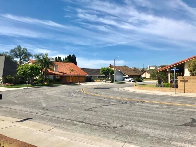 Foto del edificio - 19062 Plum Tree Ln