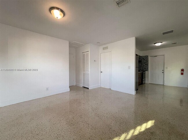 Foto del edificio - 514 NE 4th Ave