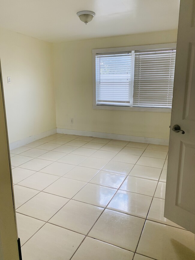 3526 NW 16th Ter Unit 3, Miami, FL 33125 - Apartments in Miami, FL ...