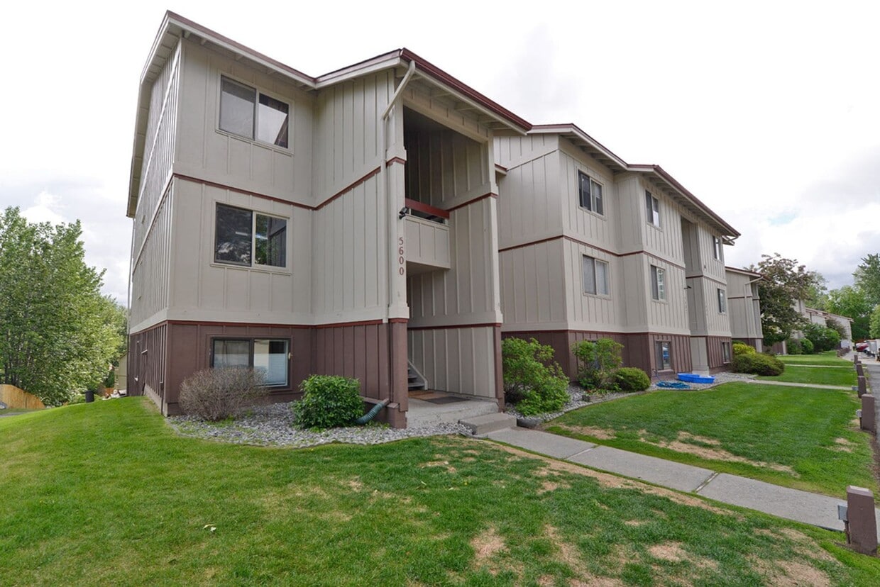 Foto principal - Convenient East Side Condo