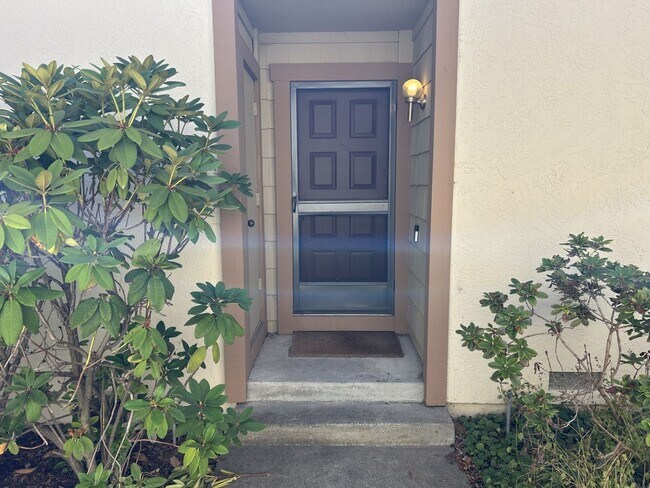 Foto del edificio - Charming 2-Bedroom 2-Bath Condo Nestled in...