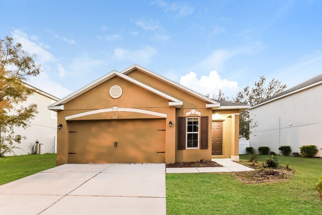 Building Photo - 13221 Waterford Castle Dr