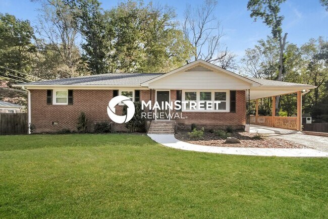 Foto del edificio - 3 Bedroom Pet-Friendly Home in CHARLOTTE, ...