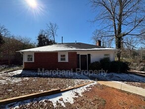 Building Photo - 13 Brookforest Dr