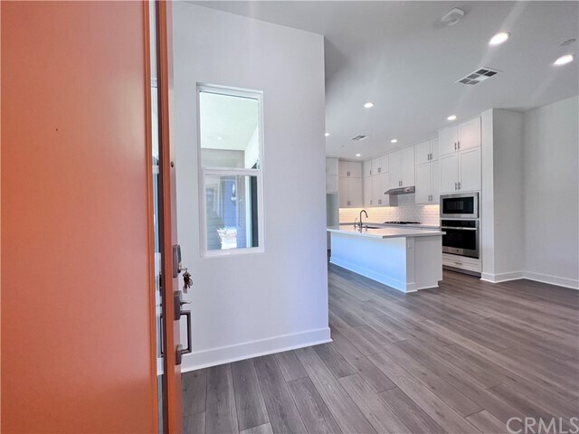 Foto del edificio - 219 Novel