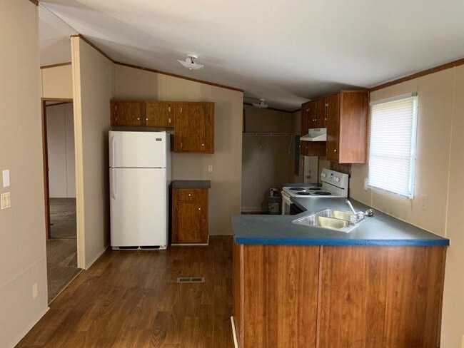Foto del edificio - 101 RIVERBREEZE ROAD