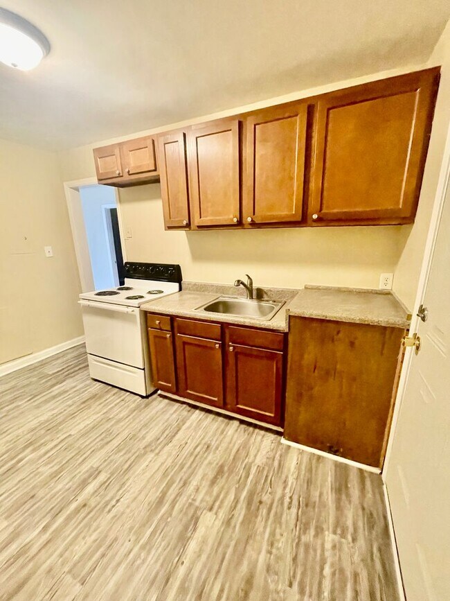 Foto del edificio - (sold)Custer2220