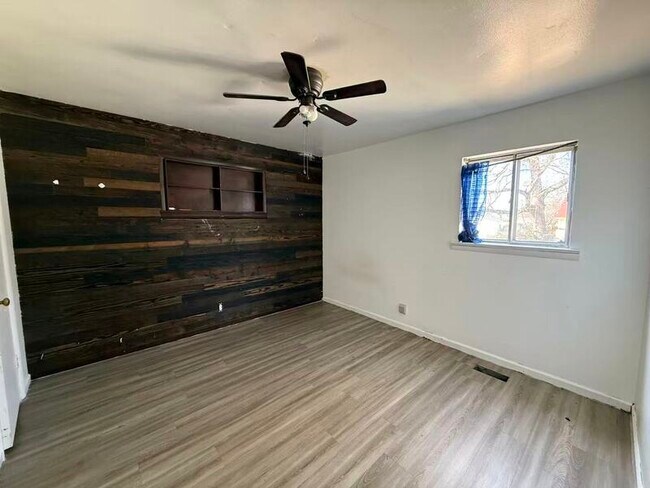 Foto del edificio - 1607 S Mack Smith Rd