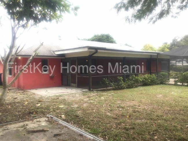 Foto del edificio - 132 Santander Ct