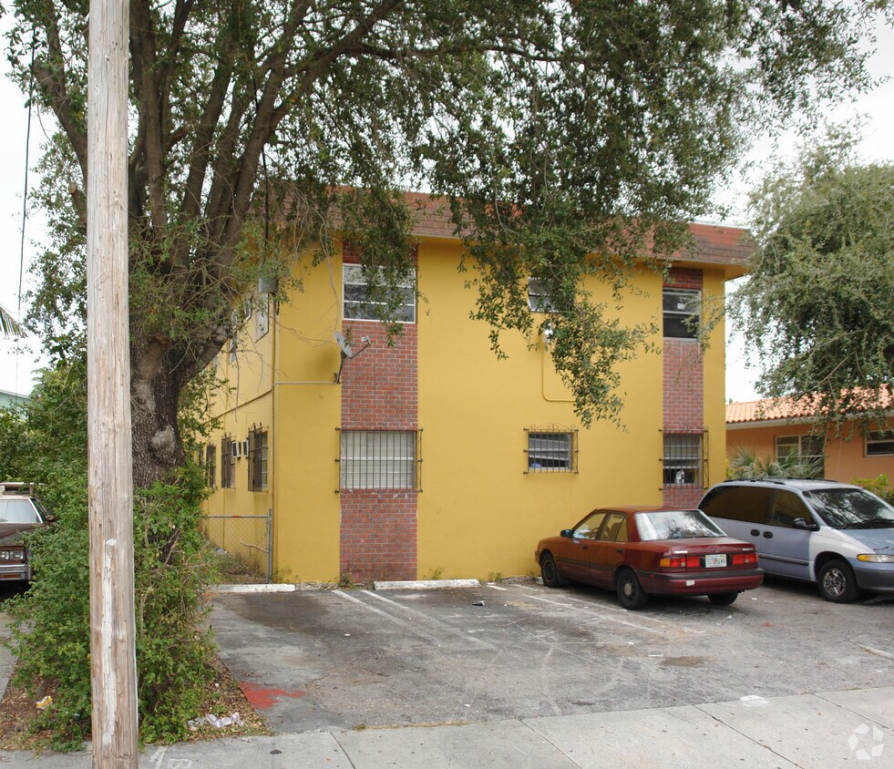 Foto del edificio - 51 NW 17th Pl