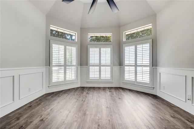 Foto del edificio - 804 Shorecrest Dr