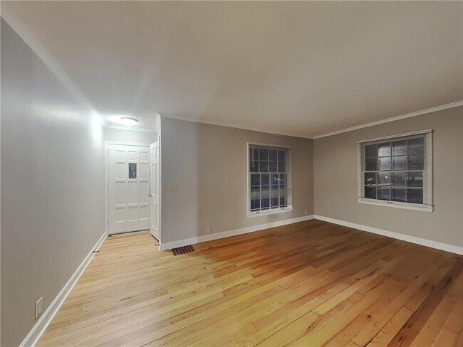 Foto del edificio - 2942 Zenith Ave N