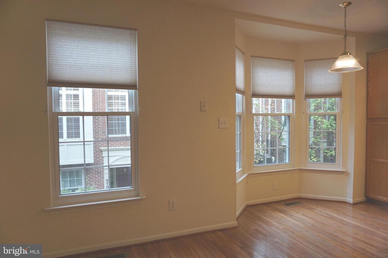 Foto principal - Beautiful Townhouse in Washingtonian Center