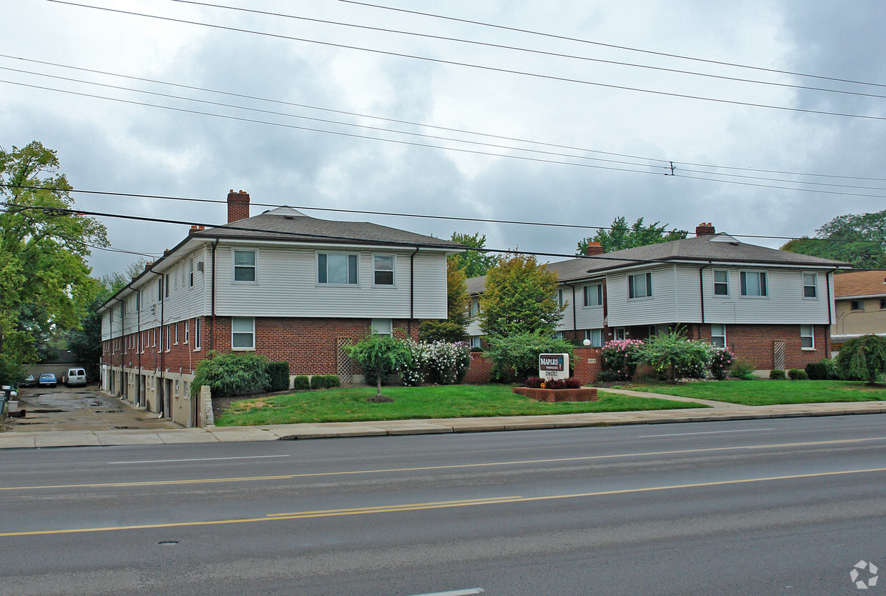 Maples a las casas adosadas - Maples Townhomes