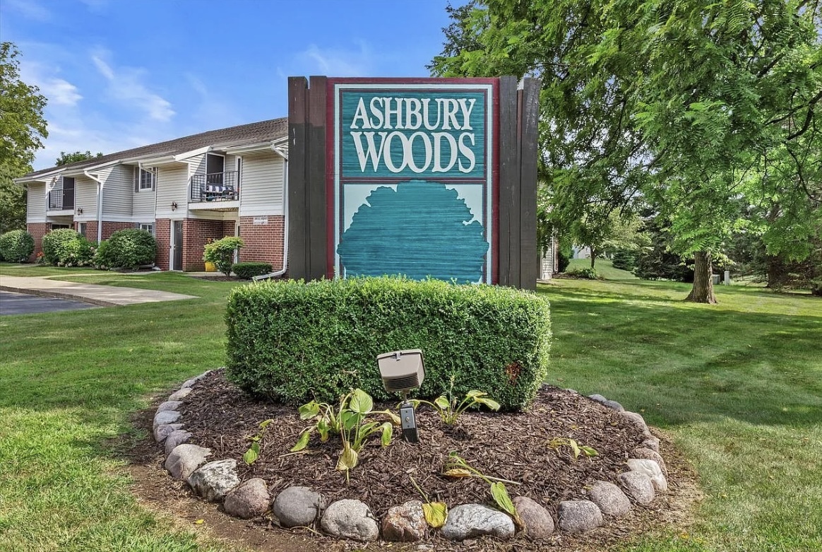 Primary Photo - N110W17051 Ashbury Ln
