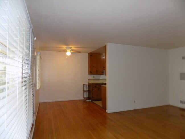 Foto del edificio - 1037 2nd St