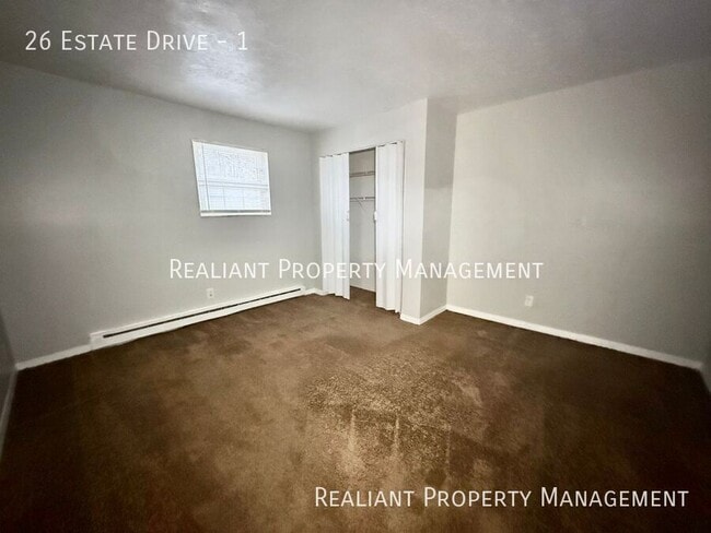 Building Photo - 26 Estate Dr