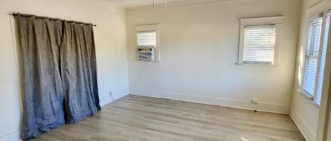 Foto del edificio - 3538 1/2 W 60th St-