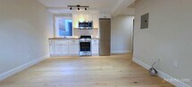 Primary Photo - 350 Waller St