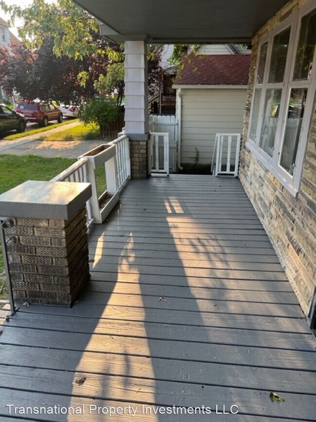 Building Photo - 3 br, 1.5 bath House - 9910 Zimmer Ave