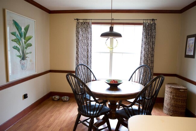 Building Photo - 436 Brentwood Dr