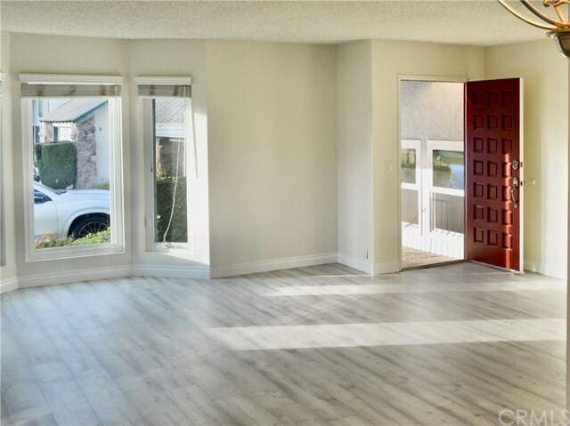 Building Photo - 27002 Azul Dr
