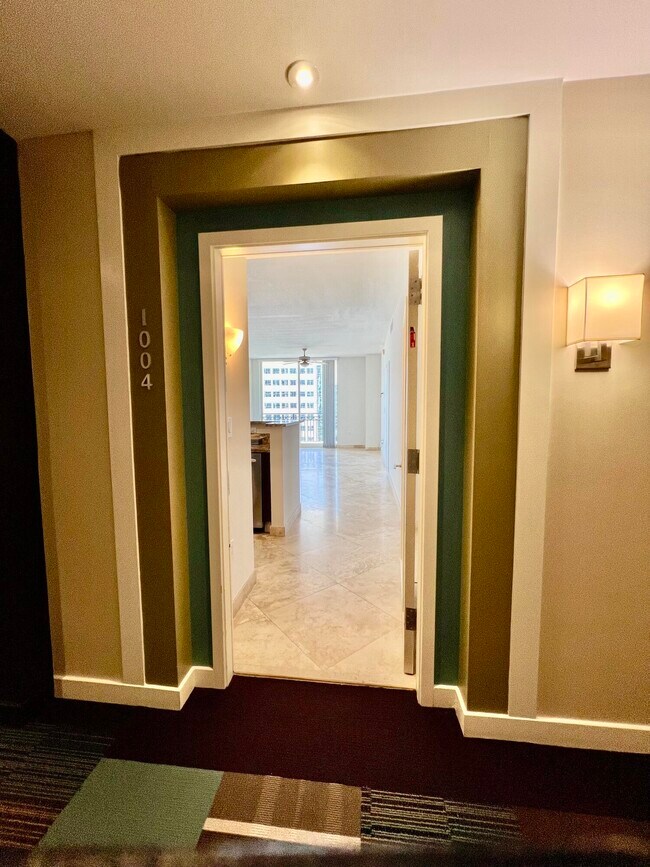 Foto del edificio - 550 Okeechobee Blvd
