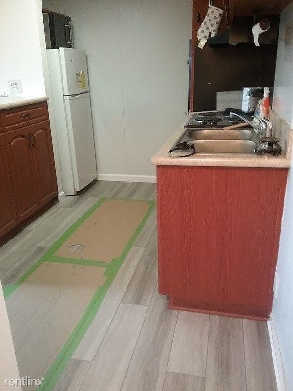 Foto del edificio - 1 br, 1 bath Apartment - 597 Mill Street B