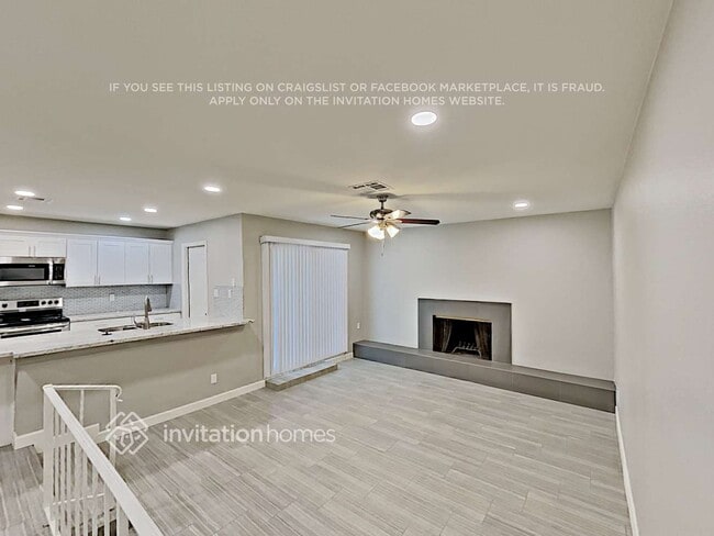 Foto del edificio - 2440 E Manhatton Dr