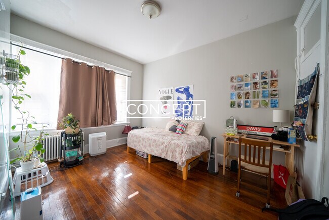 Foto del edificio - 447 Park Dr